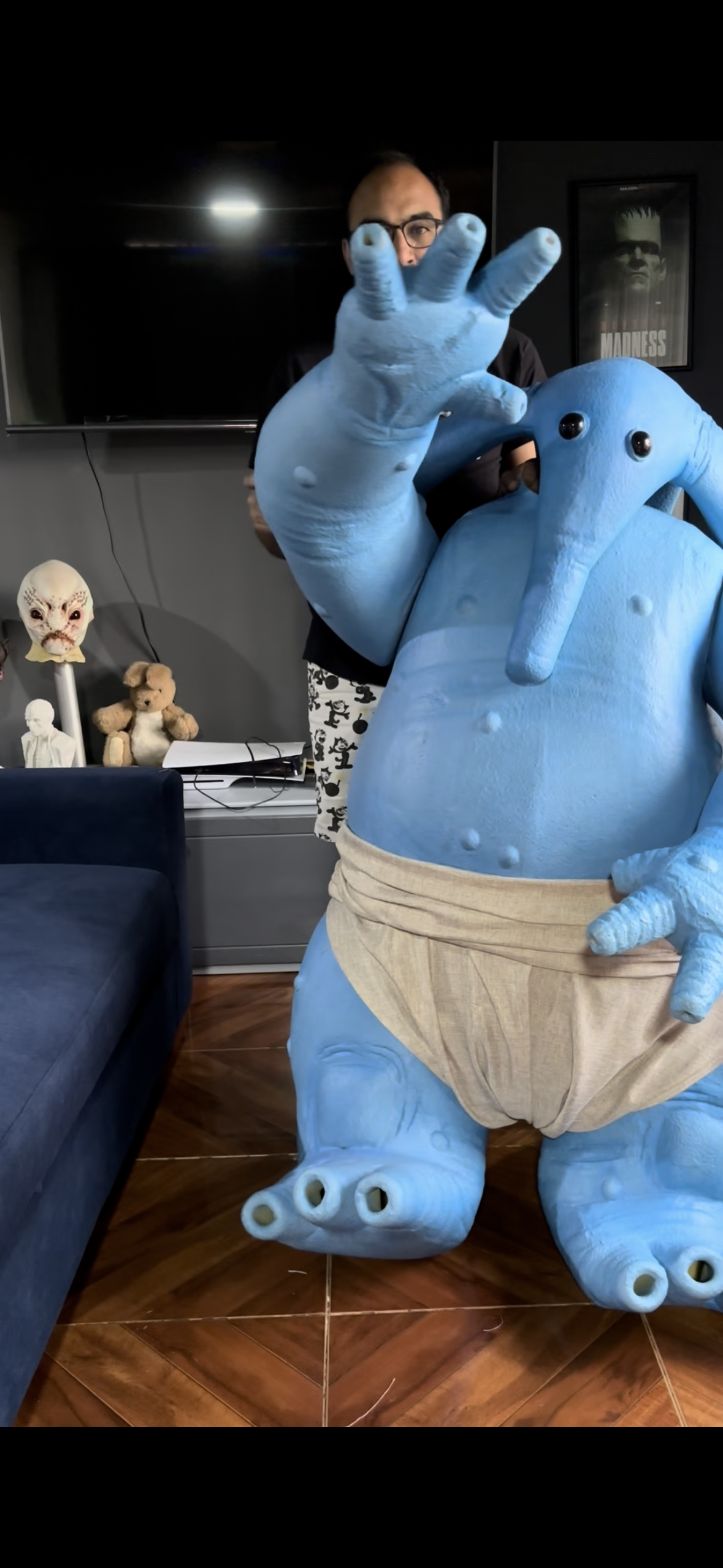 MAX REBO FOAM/LATEX LIFE SIZE SCULPTURE