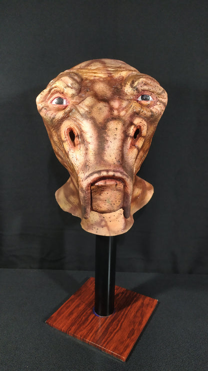 ELLO ASTY LATEX MASK