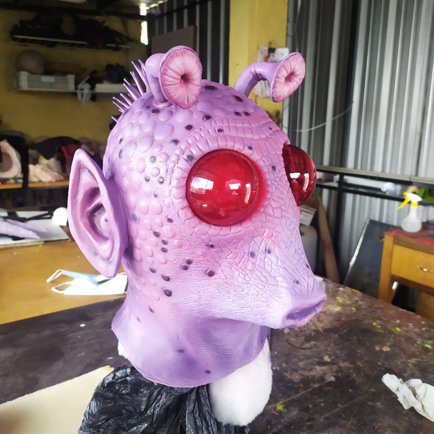 RODIAN LATEX MASK